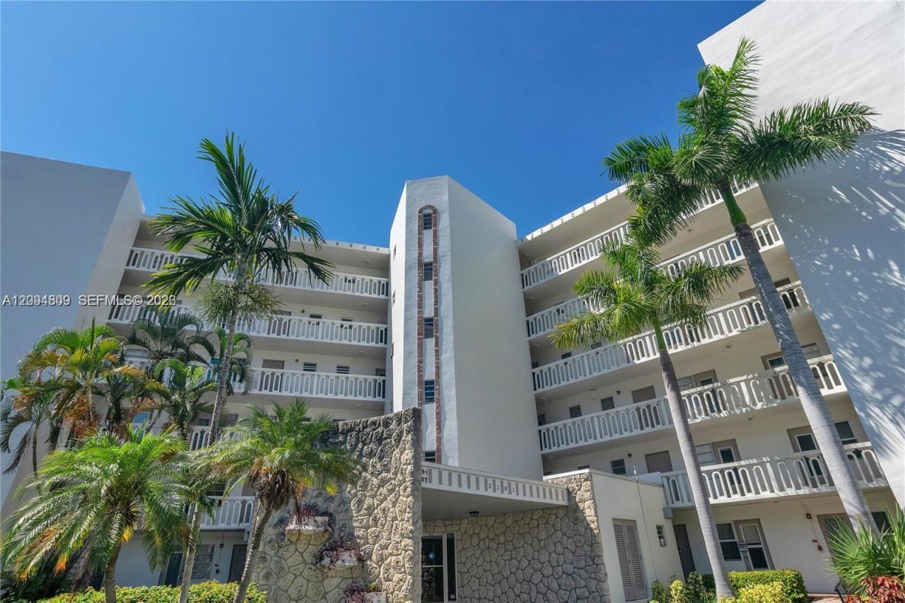 3181 S Ocean Dr, Unit 108, Hallandale Beach, FL 33009 Photo