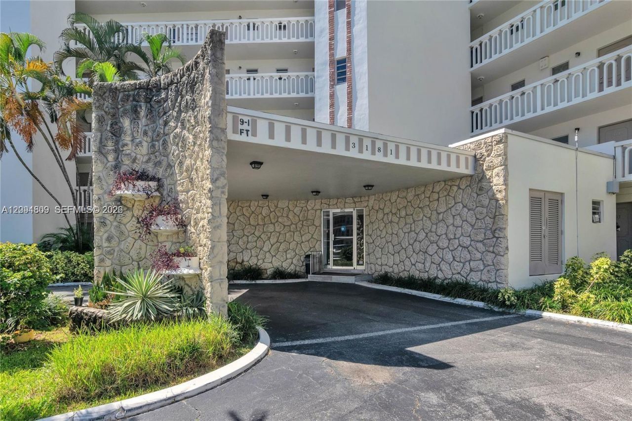 3181 S Ocean Dr, Unit 108, Hallandale Beach, FL 33009 Photo