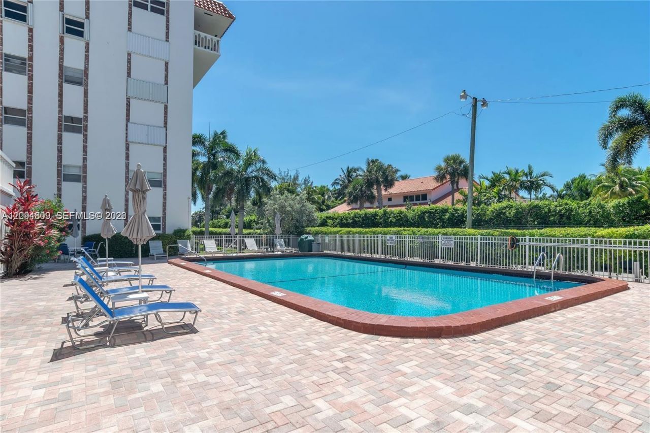 3181 S Ocean Dr, Unit 108, Hallandale Beach, FL 33009 Photo