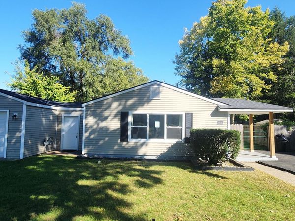 1635 S Harris Rd, Ypsilanti, MI 48198
