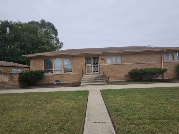 8300 S INDIANA Avenue , Chicago, IL 60619