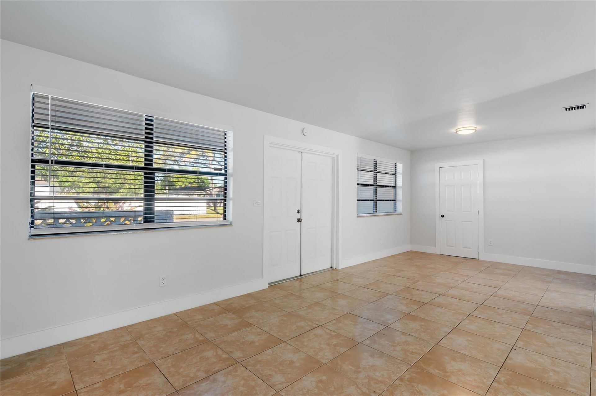 2208 NW 63rd Avenue, Sunrise, FL 33313 Photo