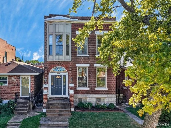 2906 Virginia Avenue, St Louis, MO 63118