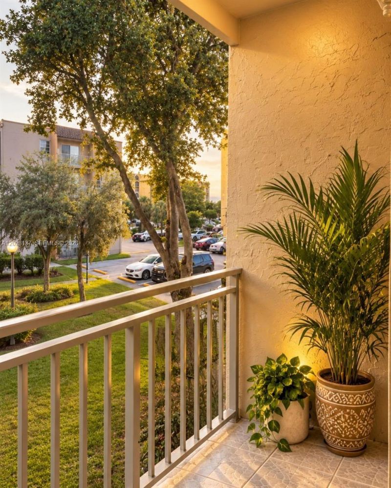 4713 NW 7th St , Unit 204-1, Miami, FL 33126 Photo
