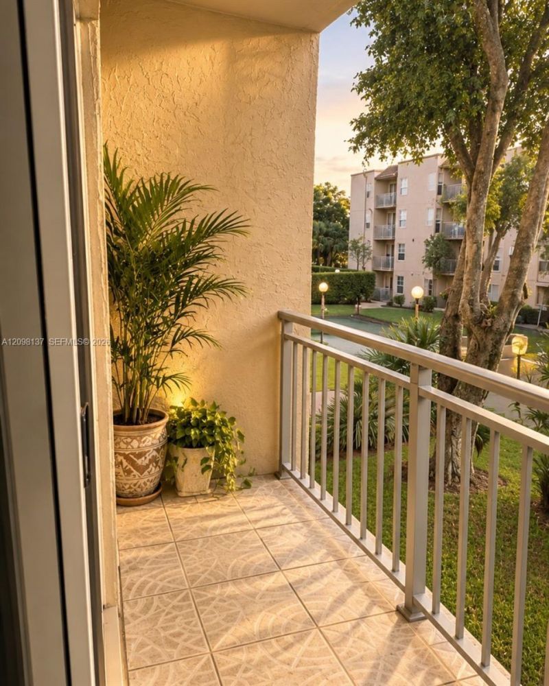 4713 NW 7th St , Unit 204-1, Miami, FL 33126 Photo