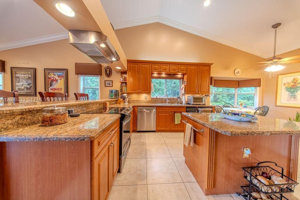 10071 NW 7th St, Plantation, FL 33324 Photo