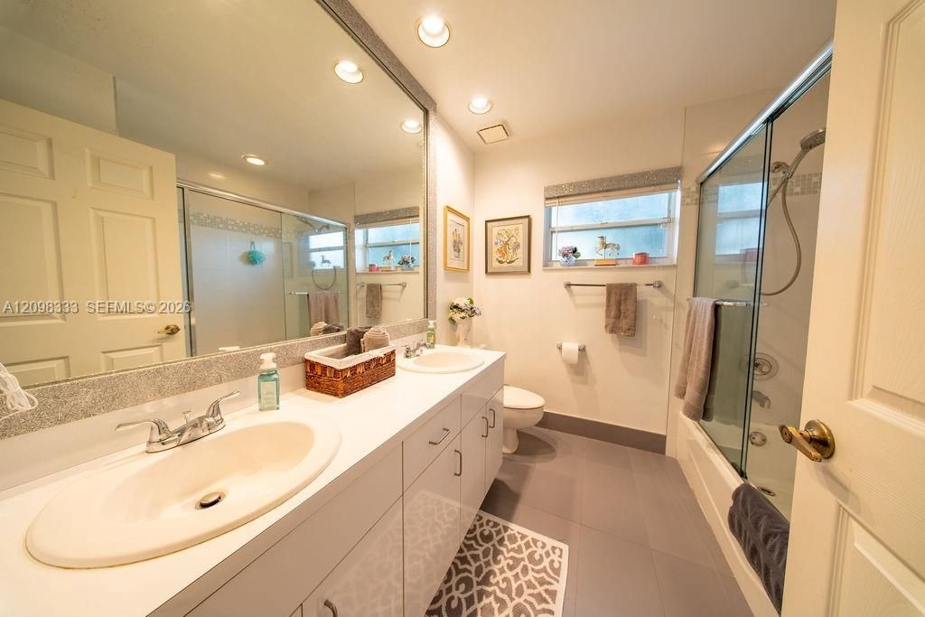 10071 NW 7th St, Plantation, FL 33324 Photo