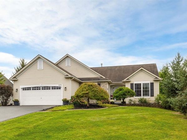1075 Channing Woods Drive , Webster, NY 14580