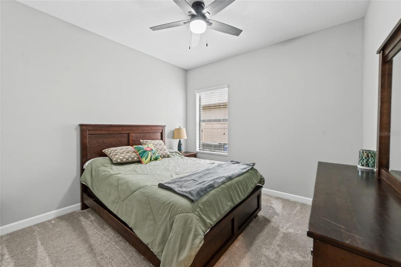 9912 Smarty Jones Drive , Ruskin, FL 33573 Photo
