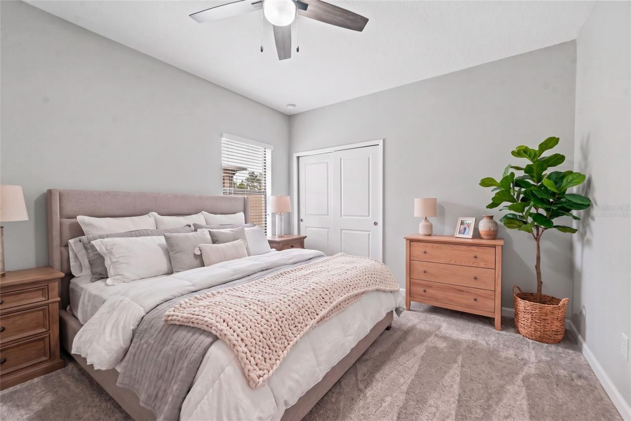 9912 Smarty Jones Drive , Ruskin, FL 33573 Photo