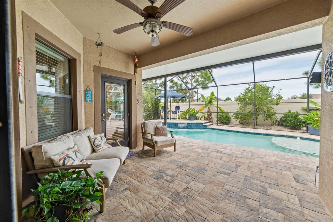 9912 Smarty Jones Drive , Ruskin, FL 33573 Photo