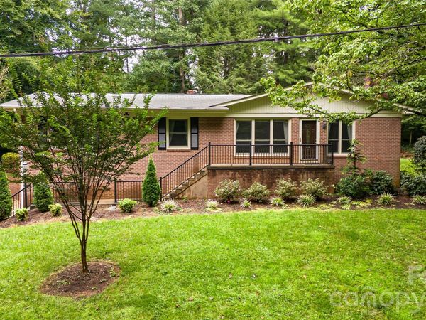 204 Sherwood Place , Morganton, NC 28655