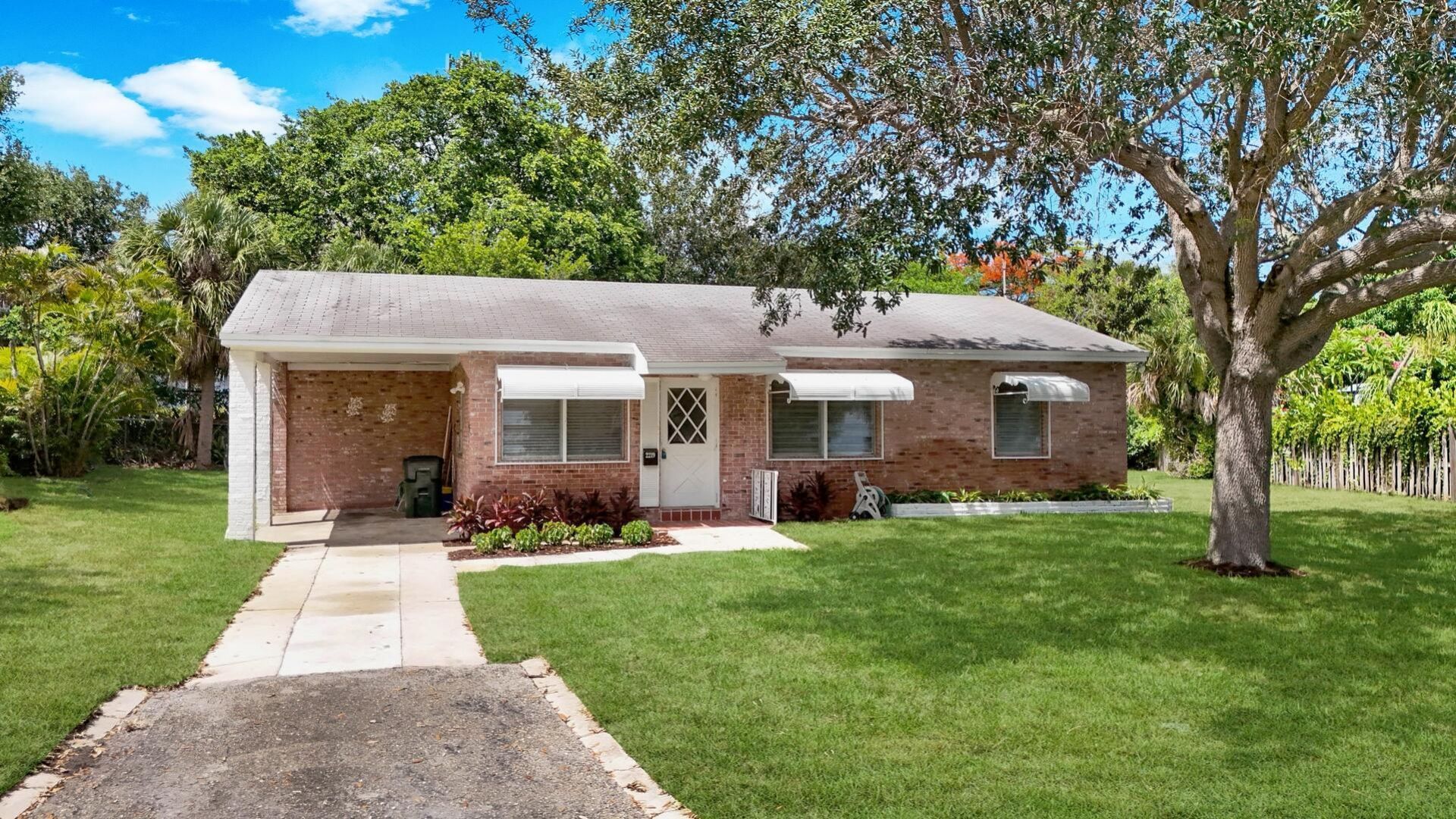 2219 W Pineridge Court, Delray Beach, FL 33444 Photo