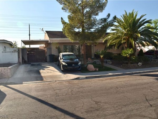 1109 Fay Boulevard, Las Vegas, NV 89108