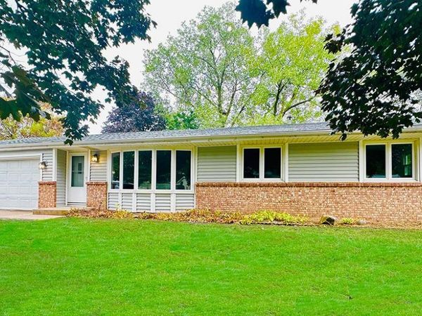 1864 Carol Lane, West Saint Paul, MN 55118