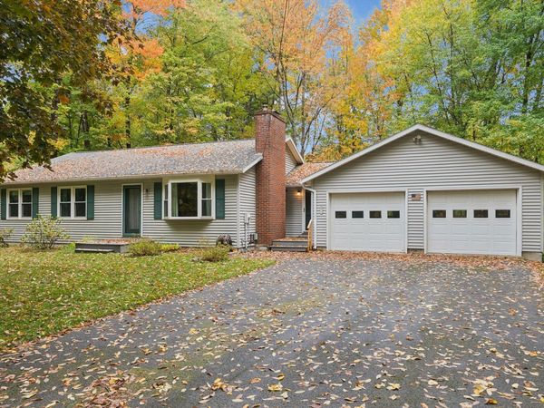 11 Chickadee Lane , Readfield, ME 04355