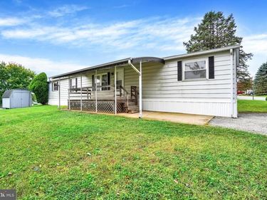 137 CARBRIDGE ROAD W, STEWARTSTOWN, PA 17363