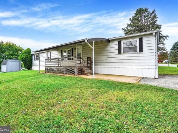 137 CARBRIDGE ROAD W, STEWARTSTOWN, PA 17363