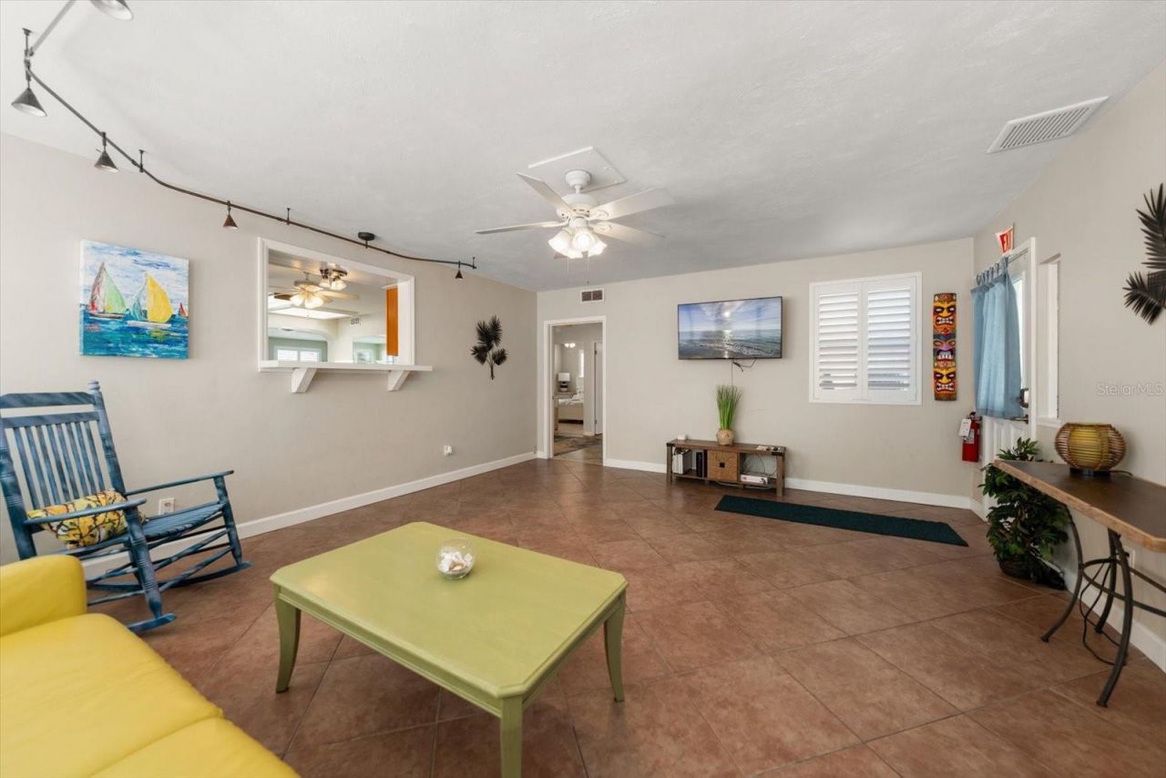 1512 Gulf Boulevard, Indian Rocks Beach, FL 33785 Photo