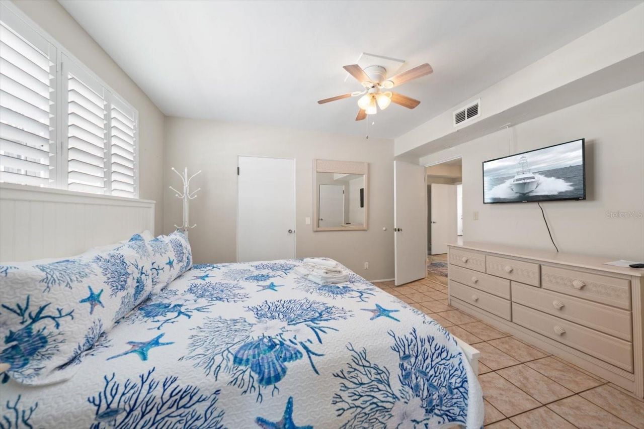 1512 Gulf Boulevard, Indian Rocks Beach, FL 33785 Photo