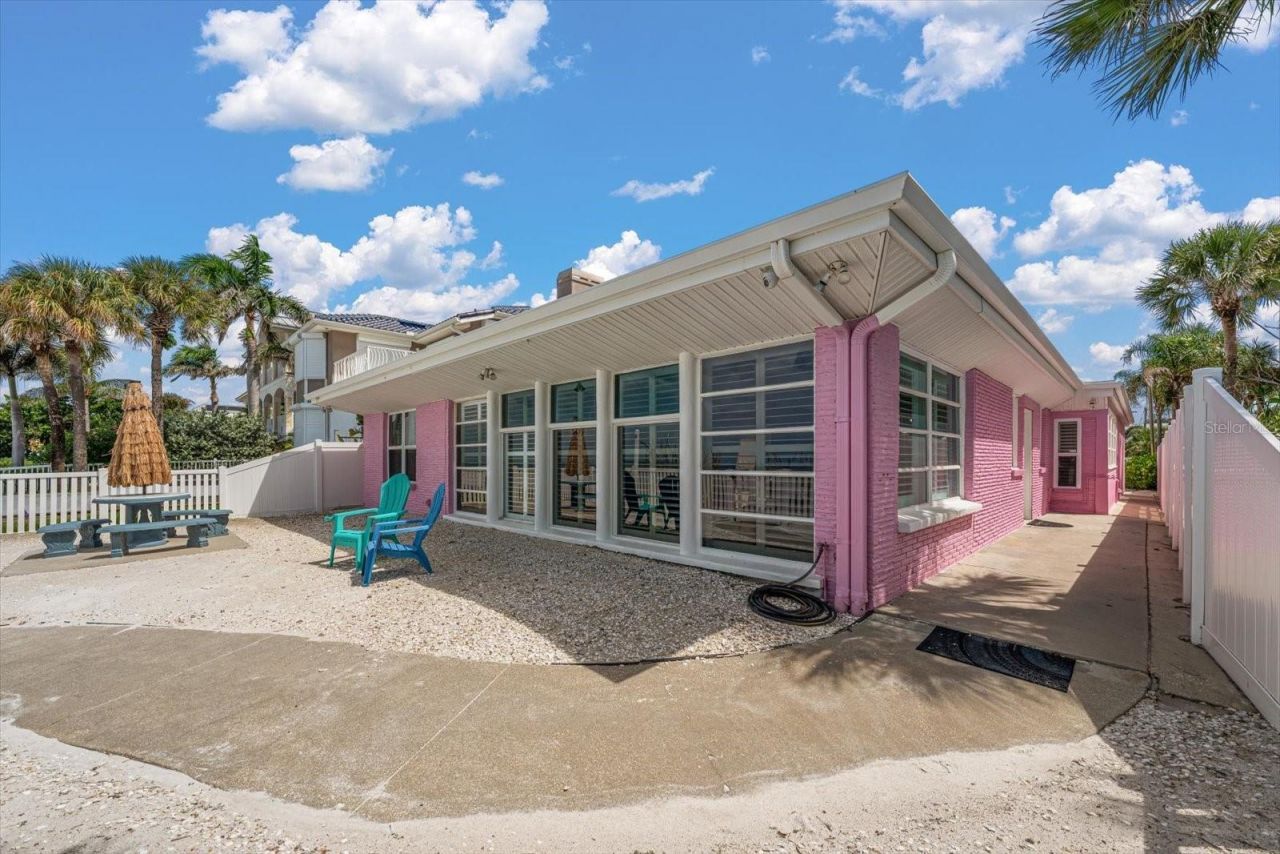 1512 Gulf Boulevard, Indian Rocks Beach, FL 33785 Photo
