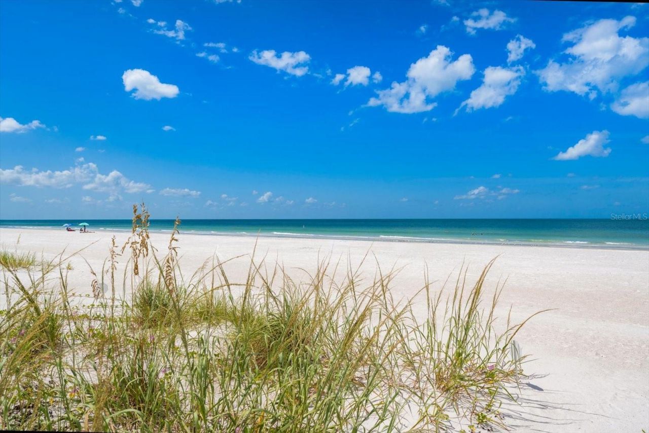 1512 Gulf Boulevard, Indian Rocks Beach, FL 33785 Photo