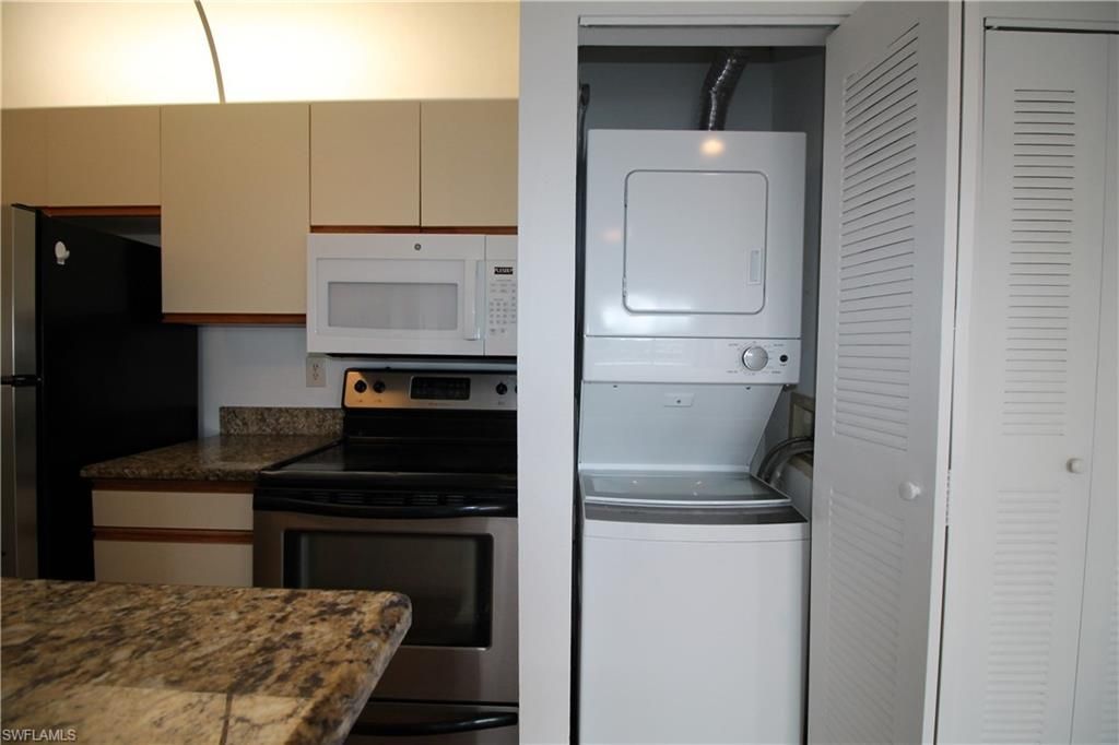 185 Santa Clara Dr , Unit 6, Naples, FL 34104 Photo