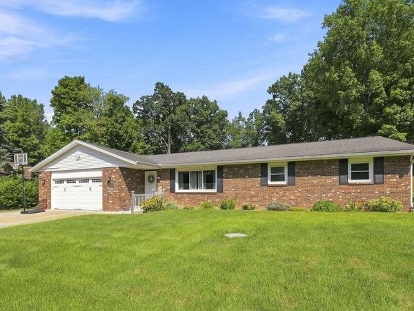 257 Spring Road, Baroda, MI 49101