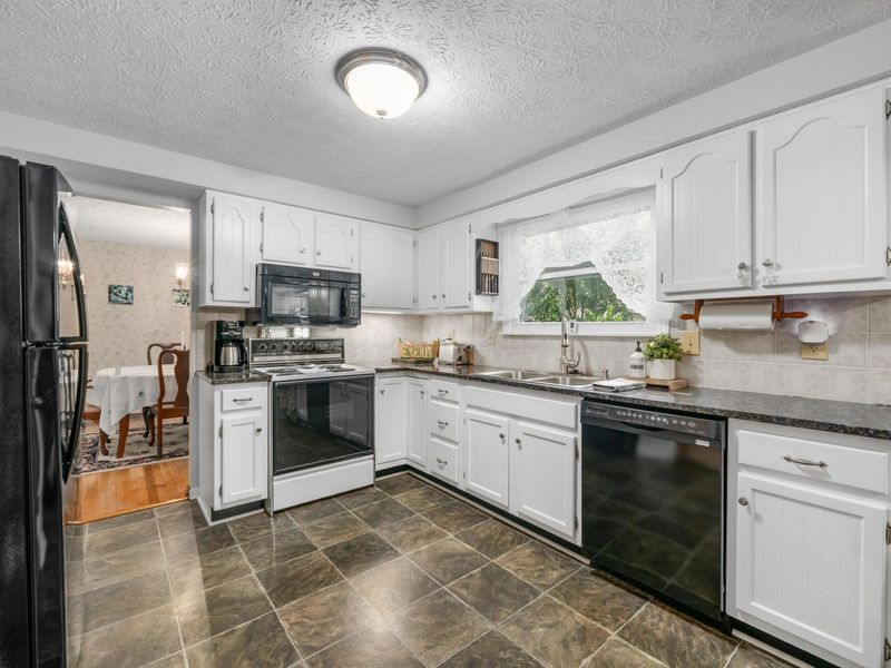 639 Link Road, Columbus, OH 43213 Photo 14