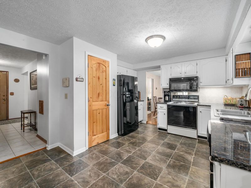 639 Link Road, Columbus, OH 43213 Photo 16
