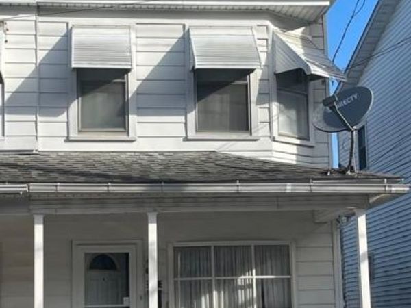 217 E MAIN STREET, TREMONT, PA 17981