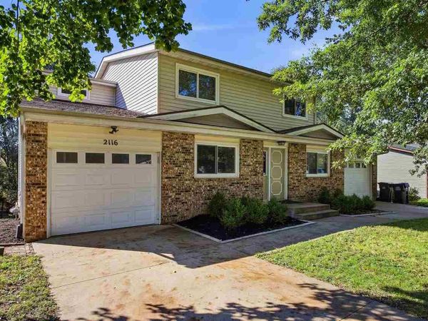 2116 10th St Place, Coralville, IA 52241