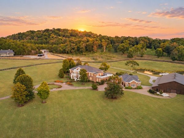 4008 Carters Creek Pike, Franklin, TN 37064