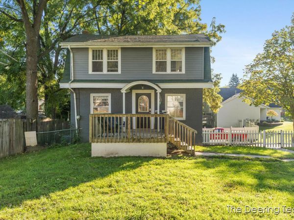 1621 Southampton Drive SE, Grand Rapids, MI 49508