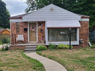21350 Kipling Street, Oak Park, Mi 48237