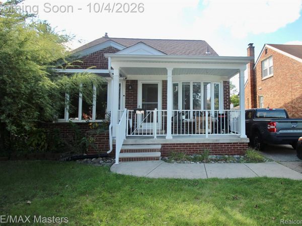 8148 Buckingham Avenue, Allen Park, Mi 48101