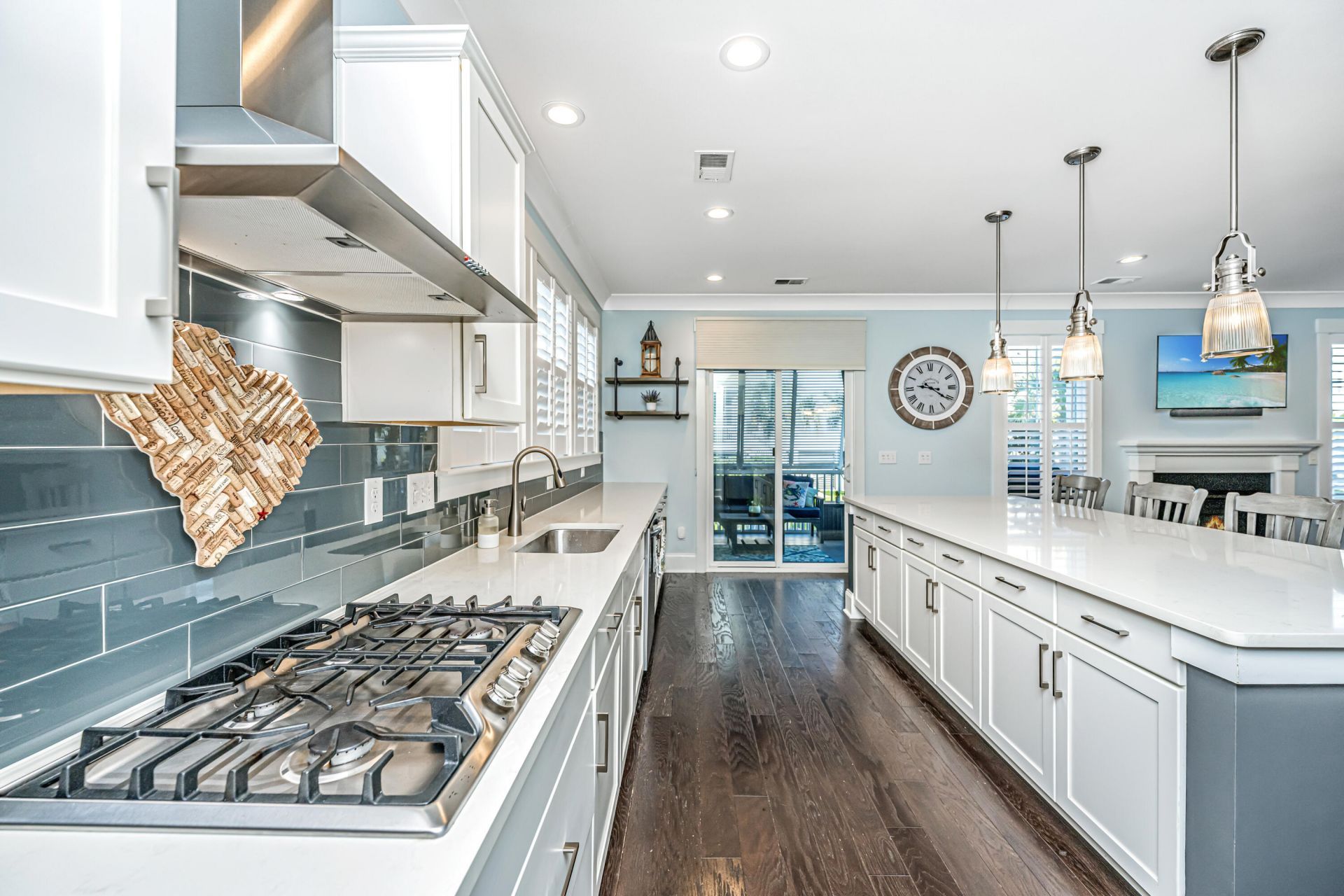 2226 Mother Of Pearl Drive Photo 10