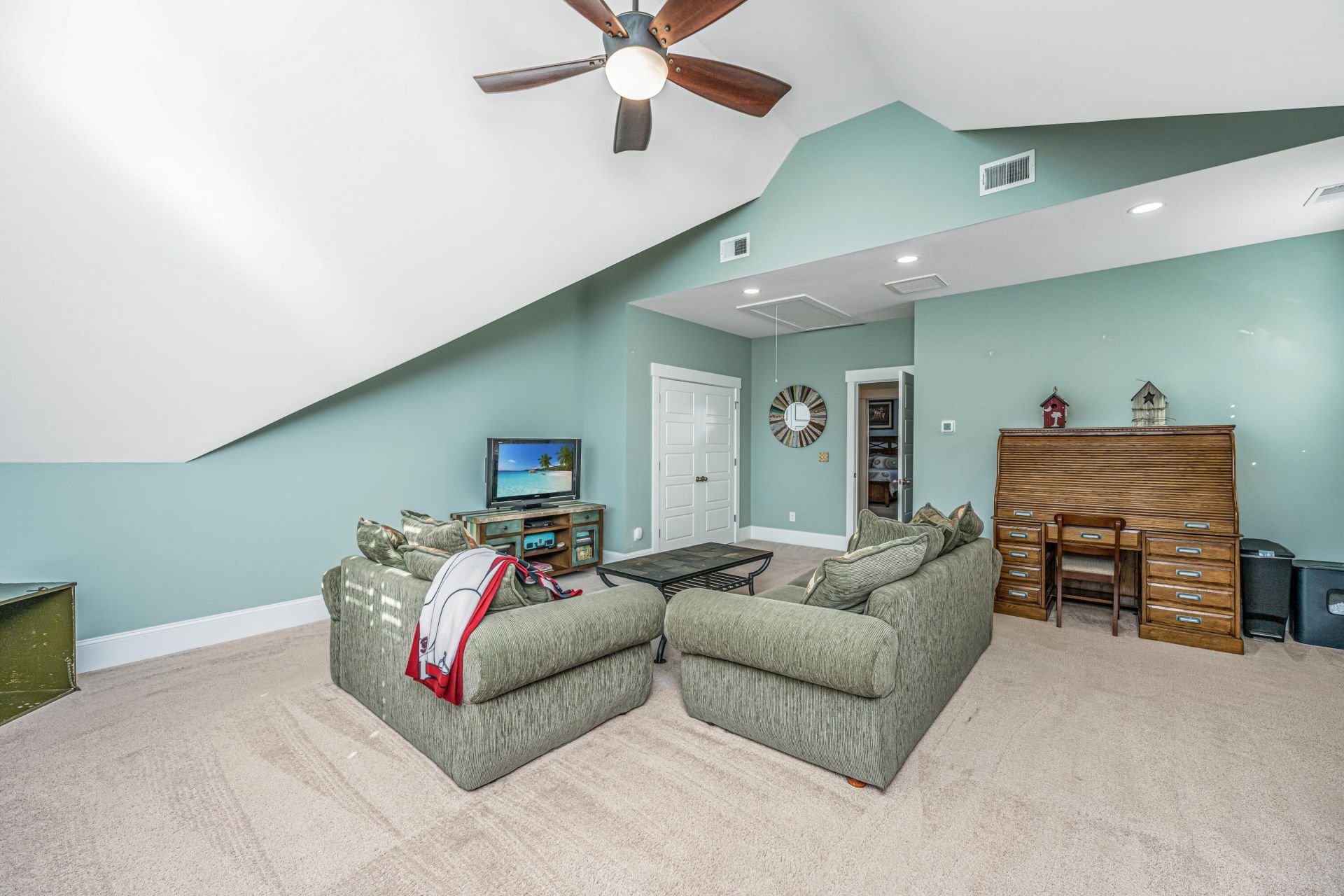 2226 Mother Of Pearl Drive Photo 34