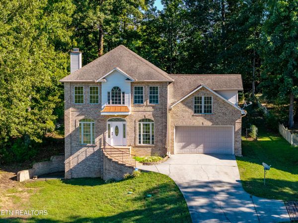 5540 Nine Mile Rd, Maryville, TN 37801