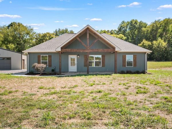 2950 Highway 10 , Hartsville, TN 37074