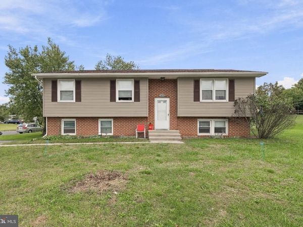 1695 DOUGLAS DRIVE, CARLISLE, PA 17013