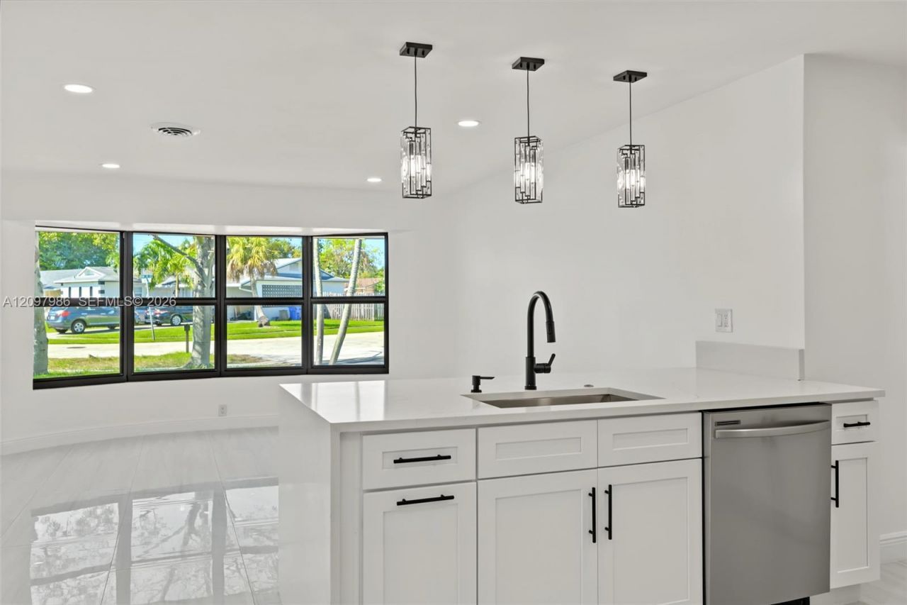 6551 NW 8th Ct, Margate, FL 33063 Photo