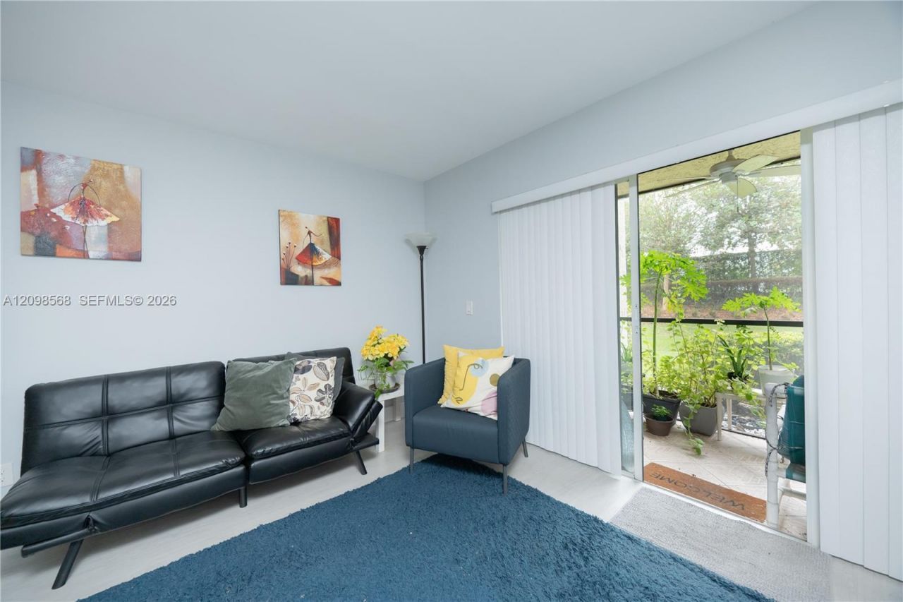 350 Racquet Club Rd , Unit 102, Weston, FL 33326 Photo