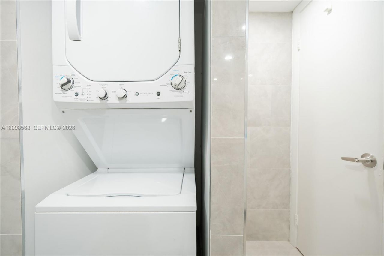 350 Racquet Club Rd , Unit 102, Weston, FL 33326 Photo