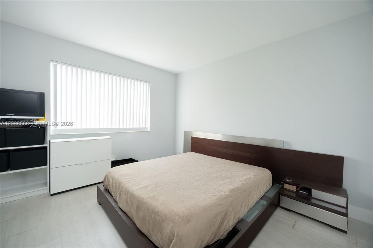 350 Racquet Club Rd , Unit 102, Weston, FL 33326 Photo
