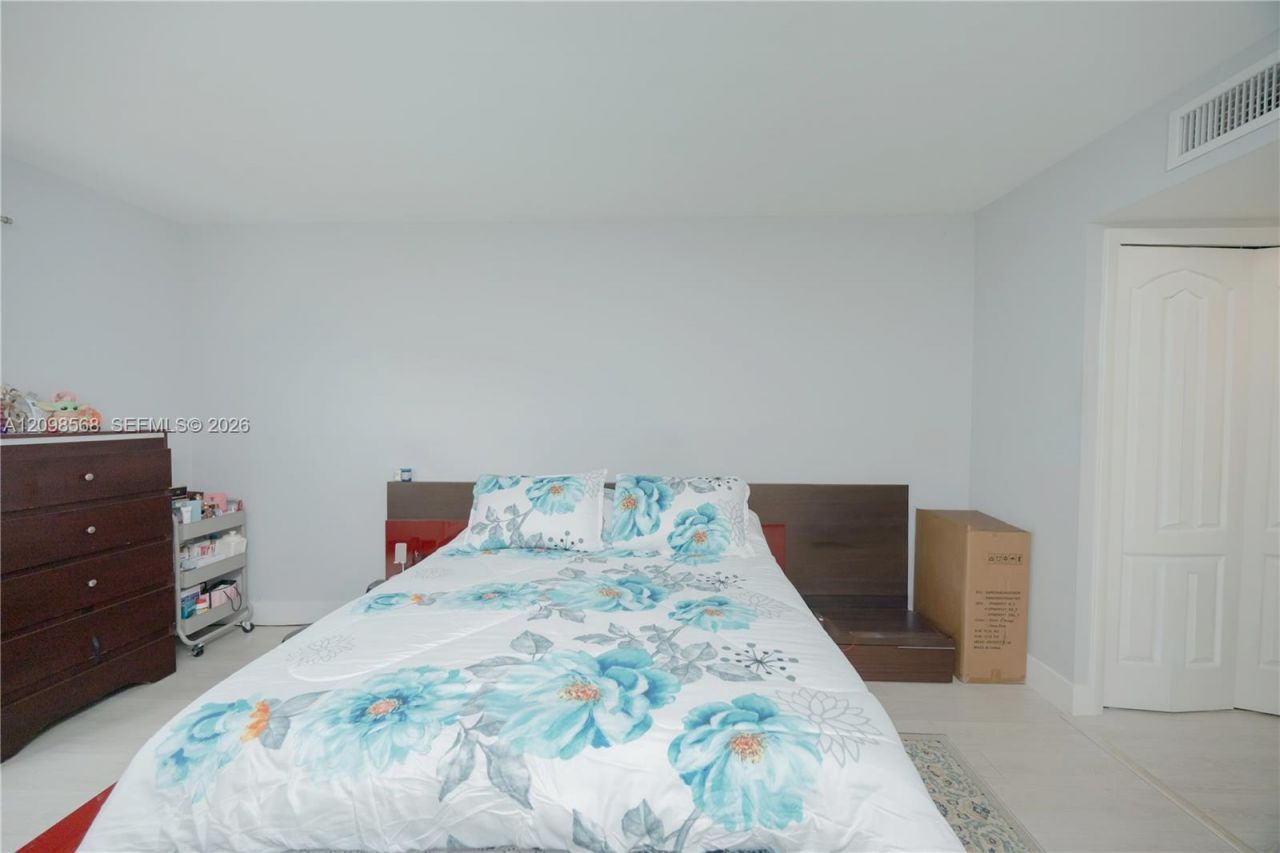 350 Racquet Club Rd , Unit 102, Weston, FL 33326 Photo