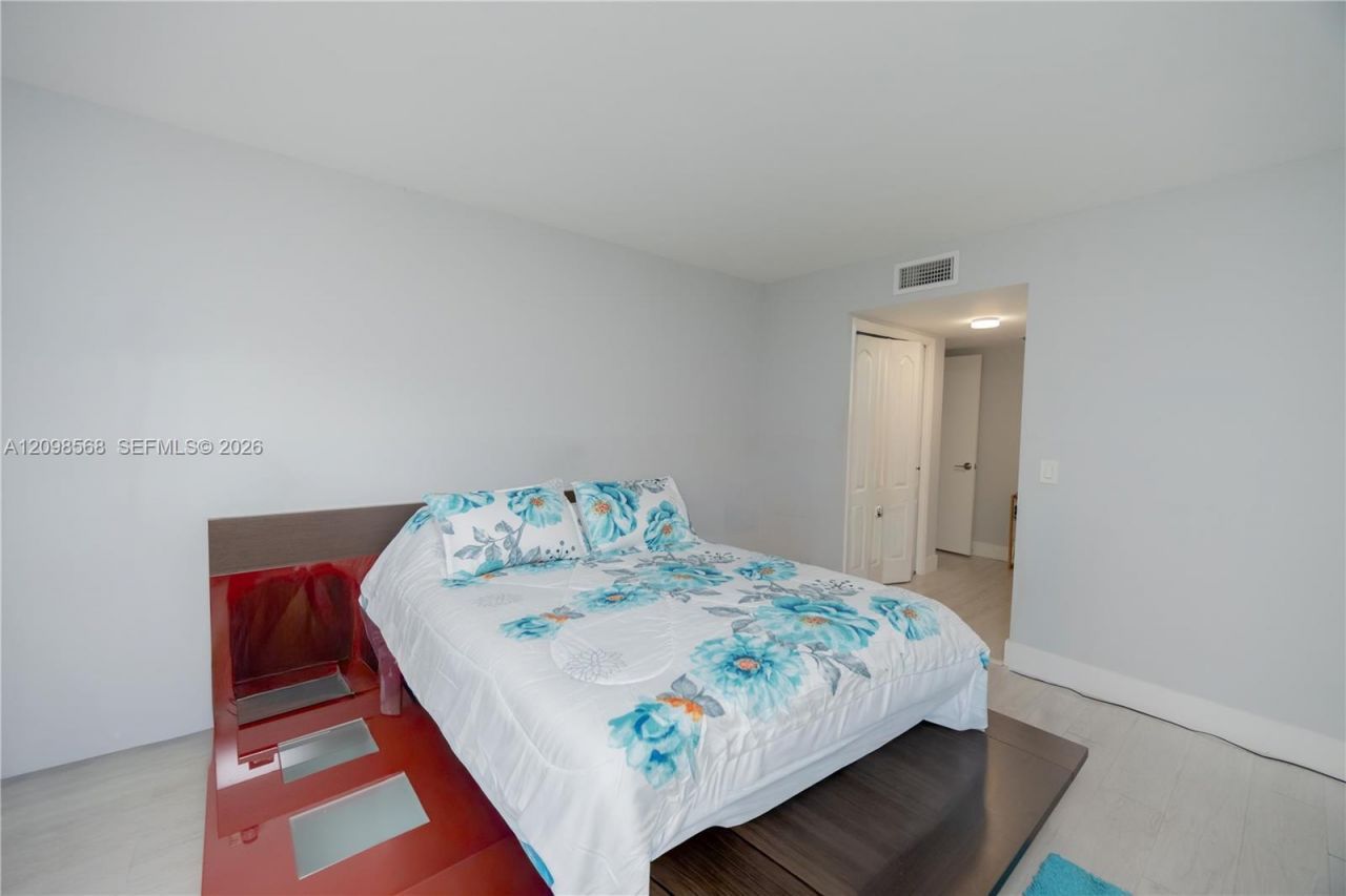350 Racquet Club Rd , Unit 102, Weston, FL 33326 Photo