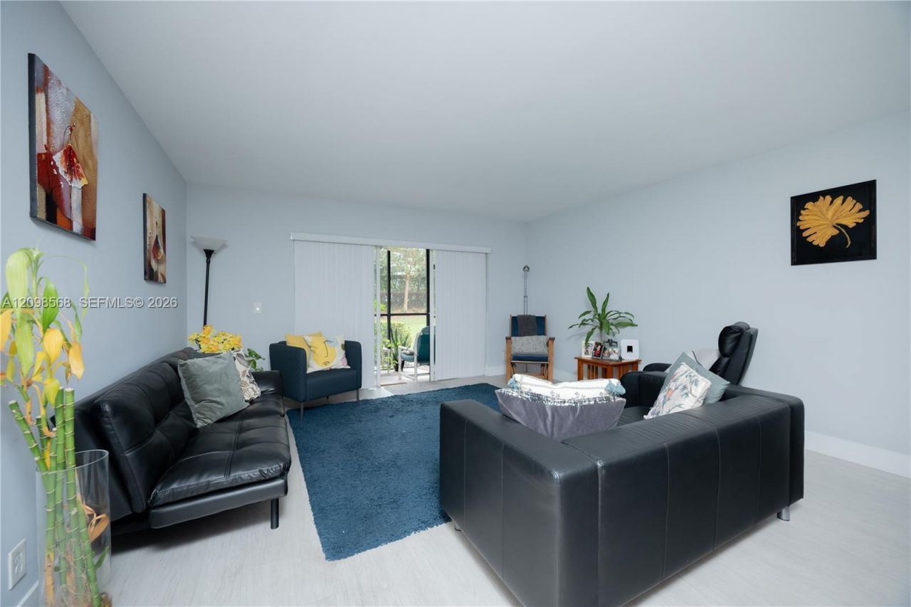 350 Racquet Club Rd , Unit 102, Weston, FL 33326 Photo