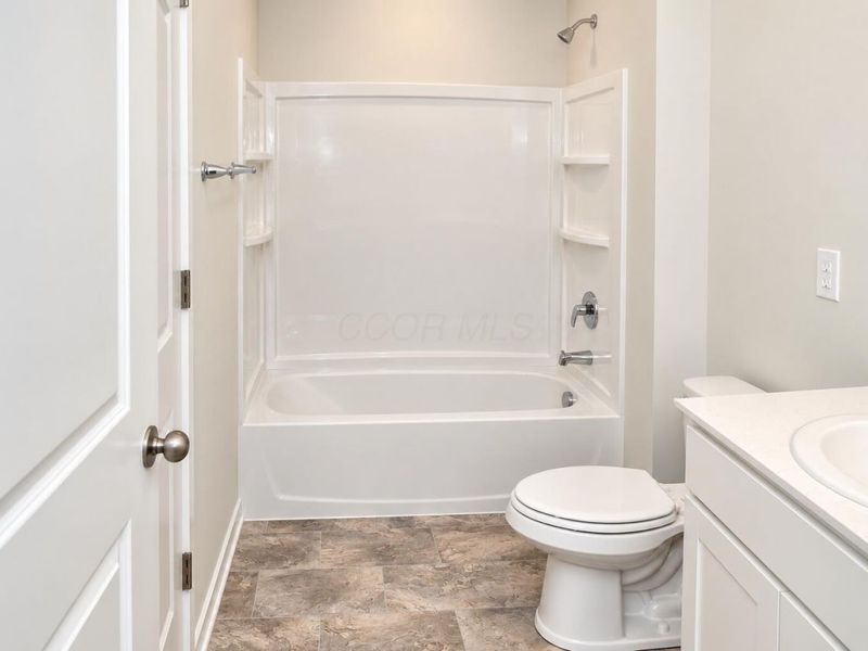 6282 Marinelli Drive N, Columbus, OH 43228 Photo 20