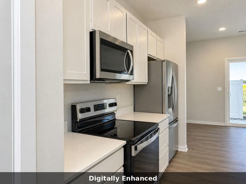 6282 Marinelli Drive N, Columbus, OH 43228 Photo 9